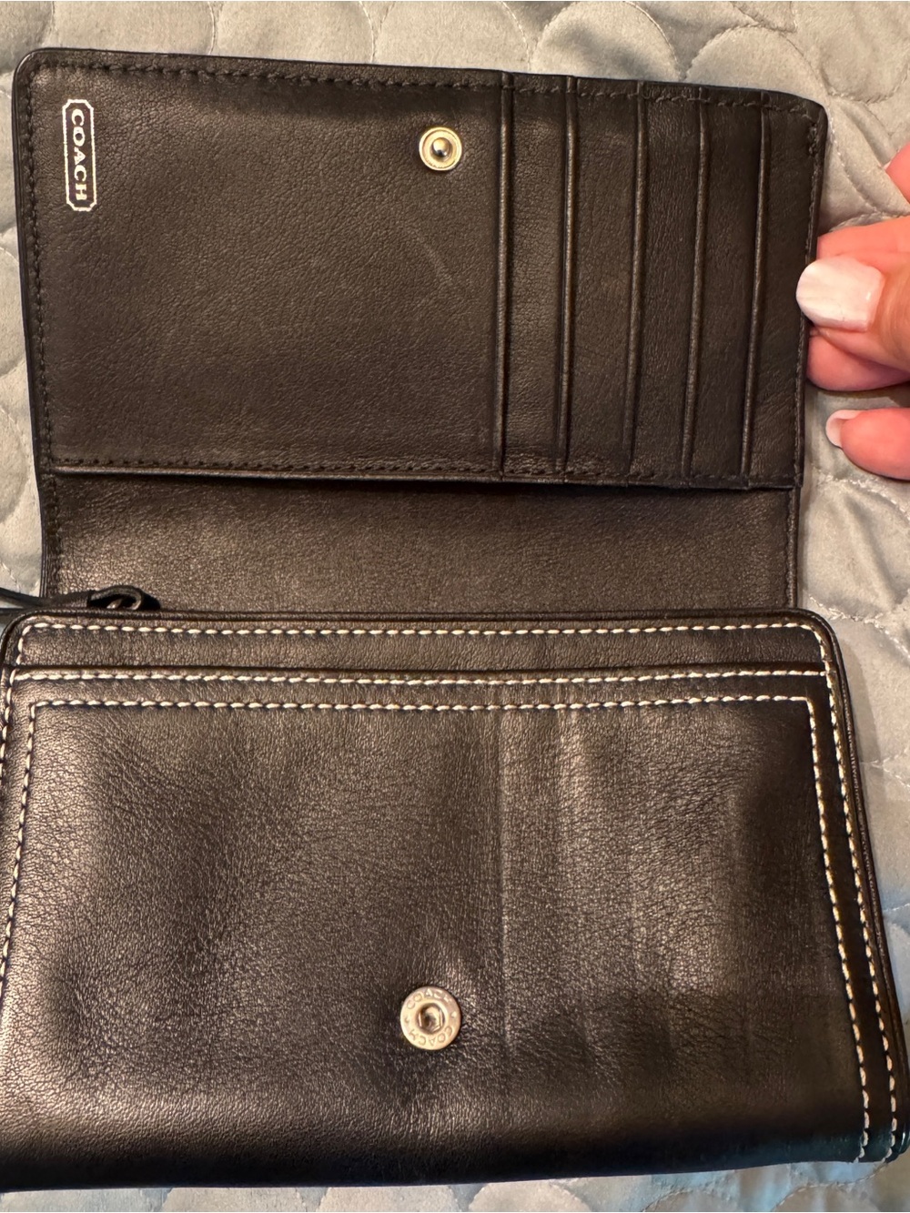 Coach Black Leather Wallet with White Contrast Stitching - Picture 4 of 5